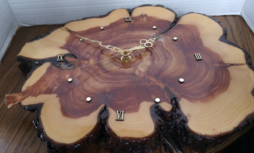 SKP Glossy Wooden Rustic Display Clock Does Not Work